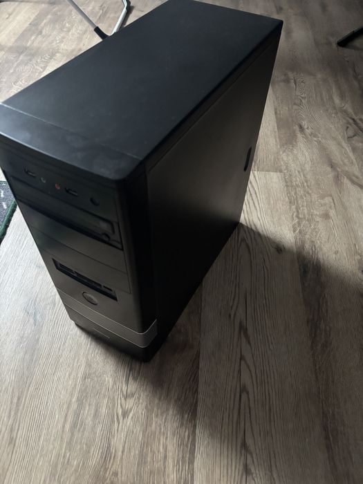 Komputer stacjonarny bez dysku