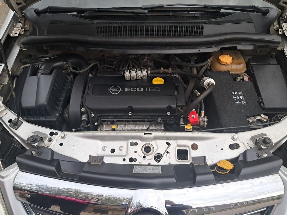 Opel Zafira 2008. Газ
