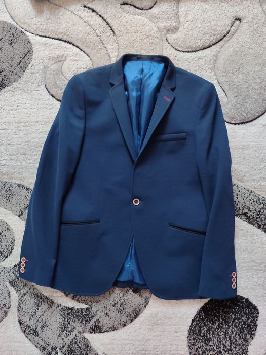 Чоловічий піджак