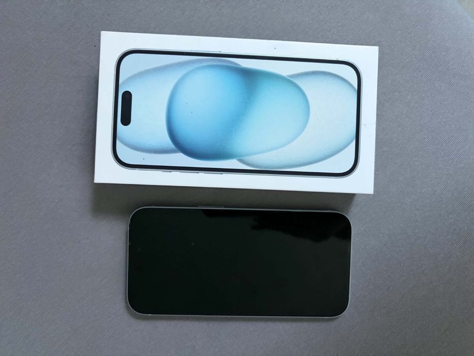 Iphone 15 bialy/niebieski 128gb