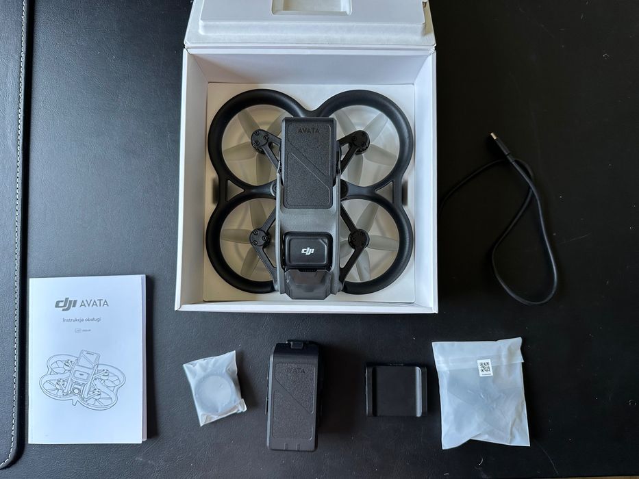 DJI Avata (dron + dwie baterie)