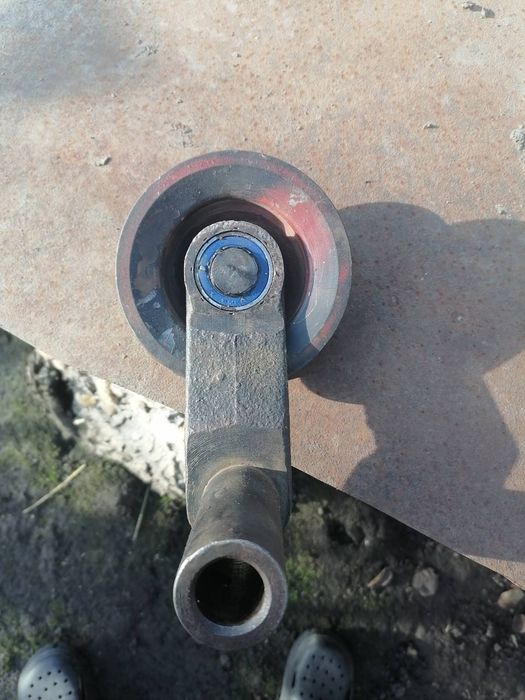 Натяжний ролик  МТЗ-1221