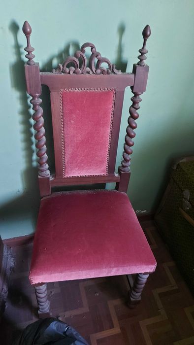 Mobilia antiga, vendo.a bom preço