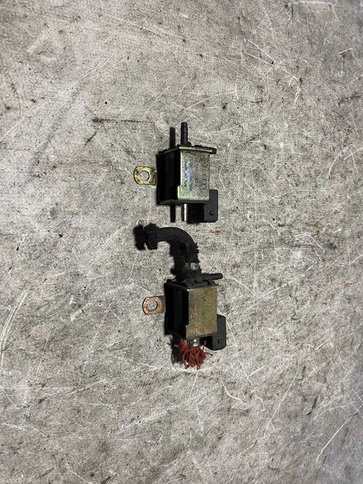 Клапан керування перетворювач тиску наддуву Audi Volkswagen 028906283F