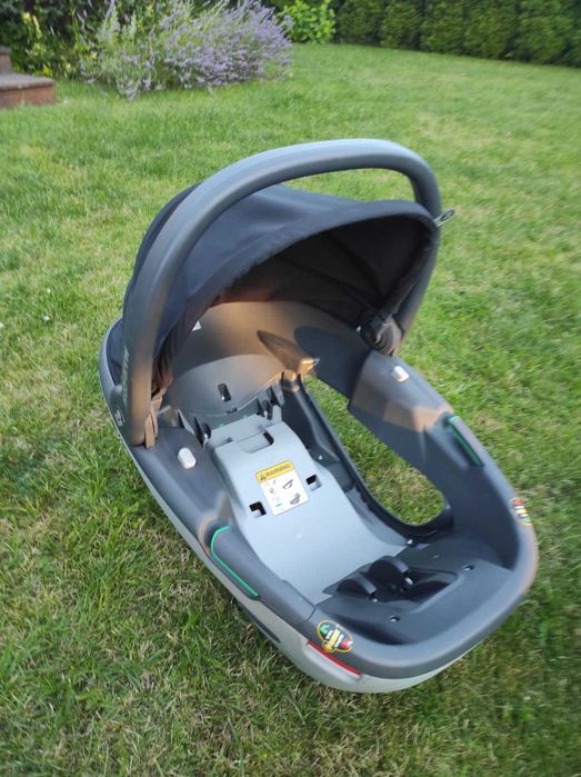 Fotelik Maxi Cosi Coral 360 + baza izofix obrotowa