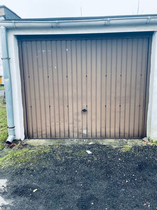 Sprzedam GARAŻ Wołczyn