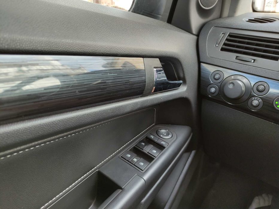 Carrinha Opel Astra, 1.4 a GPL, Muito Económica foto 5