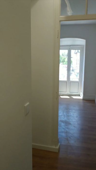 Arrenda-se T2 Renovado