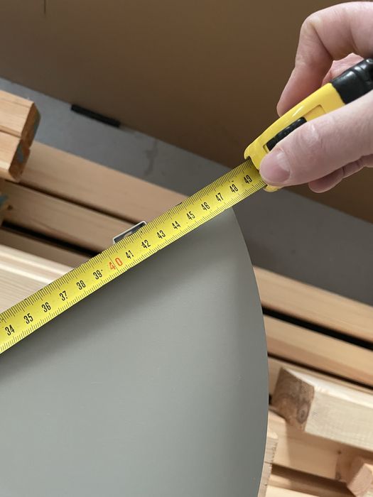 Półki nocne półokrągłe.