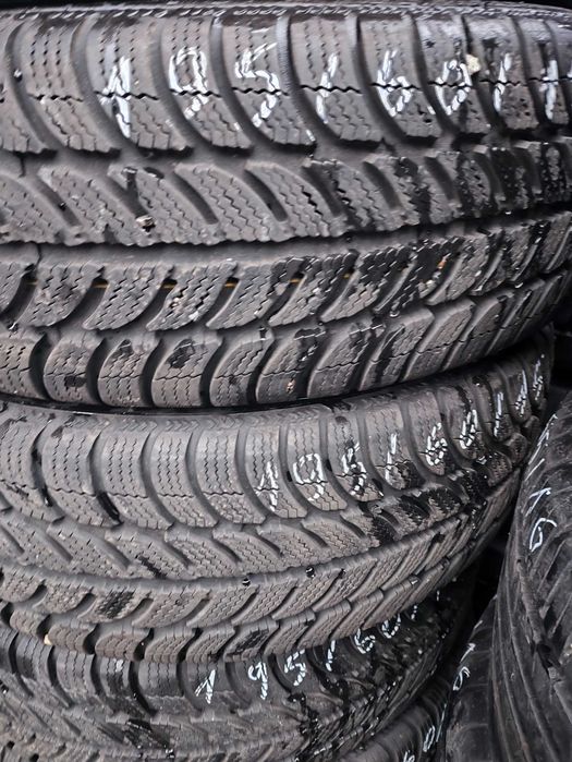 Opony zimowe 4x195/60/15 Dębica 7mm 17r