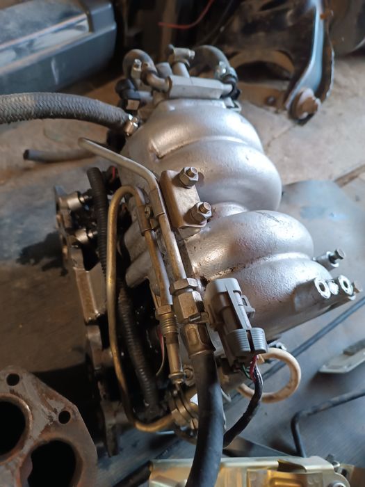 Продам комплект инжектора ВАЗ 01-07