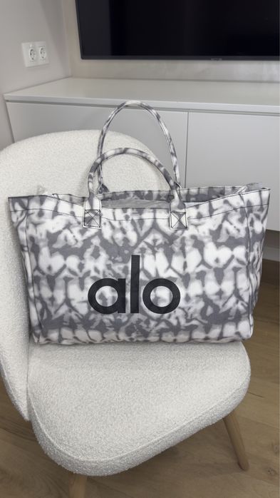 Шопер / Сумка  Alo Yoga