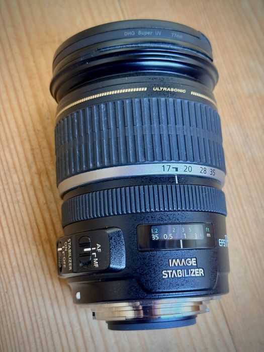 Объектив Canon EF-S 17–55mm f/2.8 IS USM