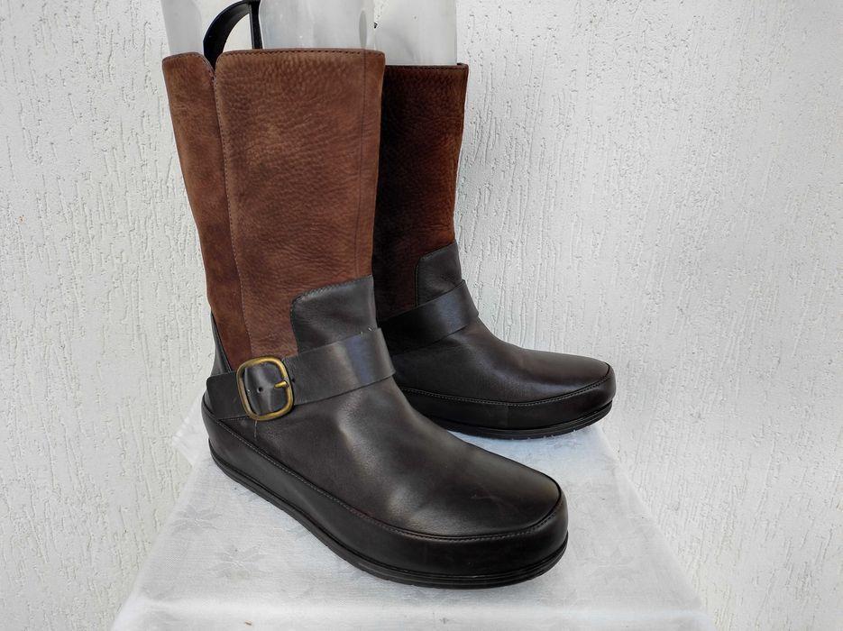 Брендовие,кожанние,ортопедические сапожки fitflop р.40-41