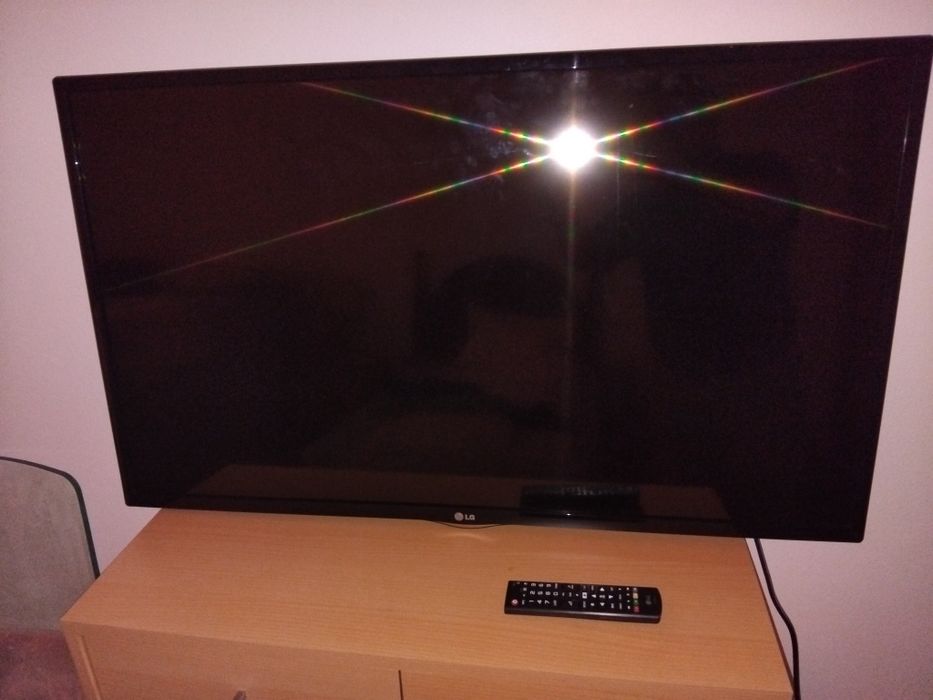 TV da marca LG de 42 polegadas