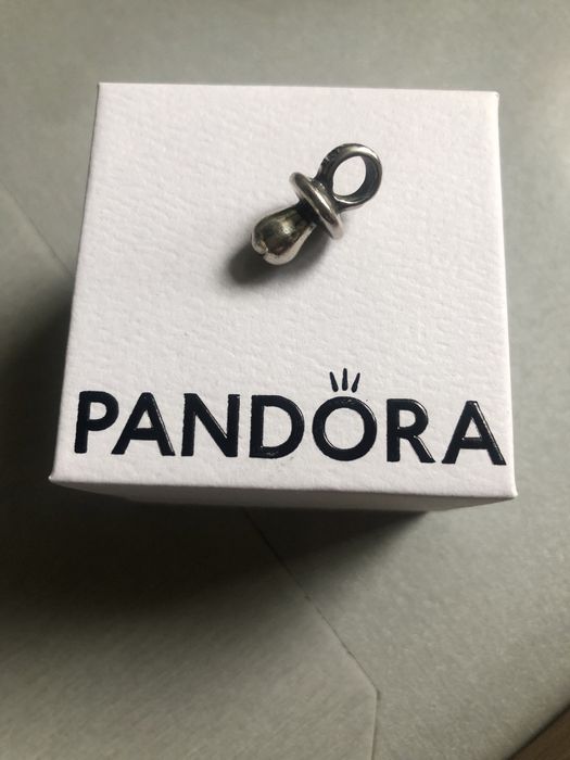 Charms Smoczek Pandora