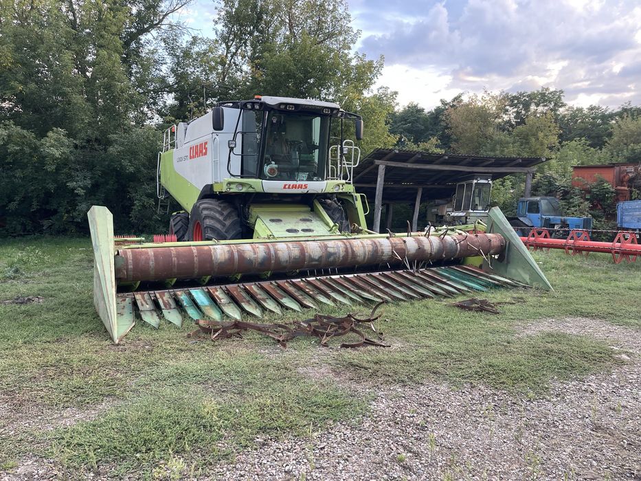 Комбайн Lexion 570 + жатка С750