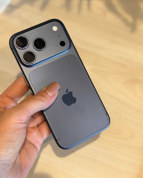 iPhone 17 pro 256 GB granatowy