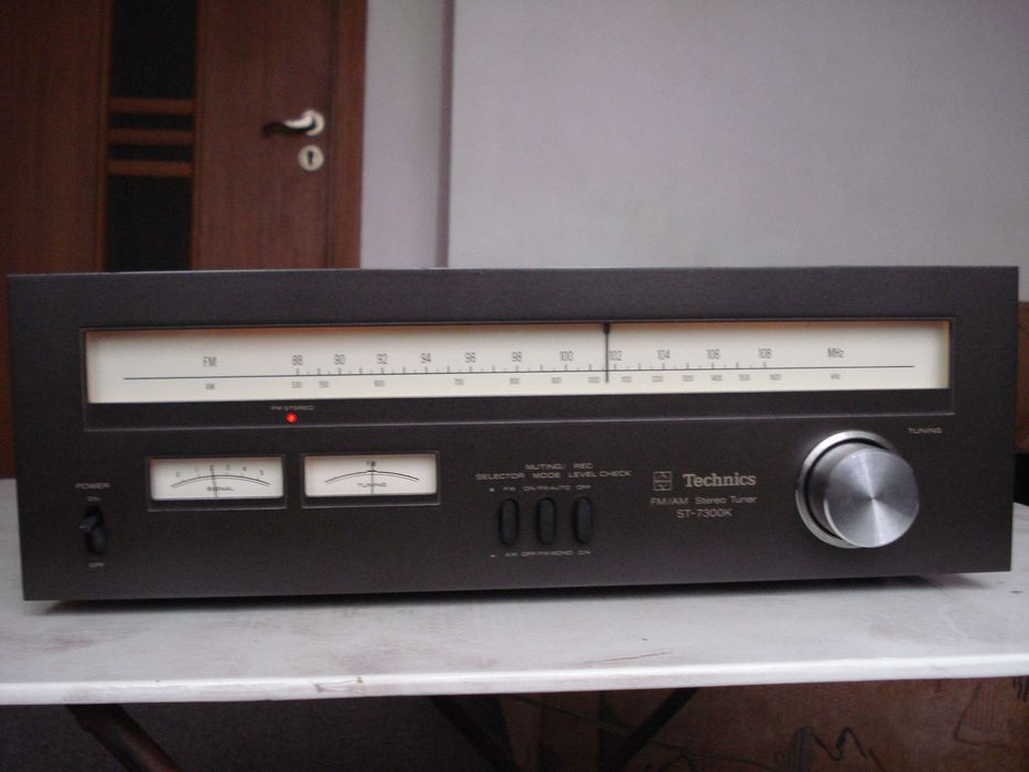 Тюнер "Technics" ST-7300K