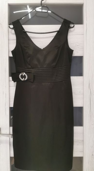 Czarna sukienka S-36