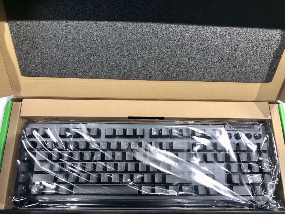 Клавіатура razer blackwidow v4