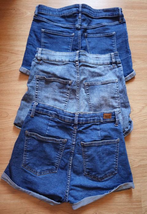 Джинсові шорти жіночі б/у.