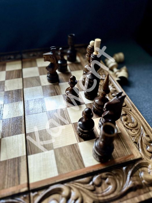 Дерев'яні Шахмати Ручної Роботи (Шашки + Нарди)