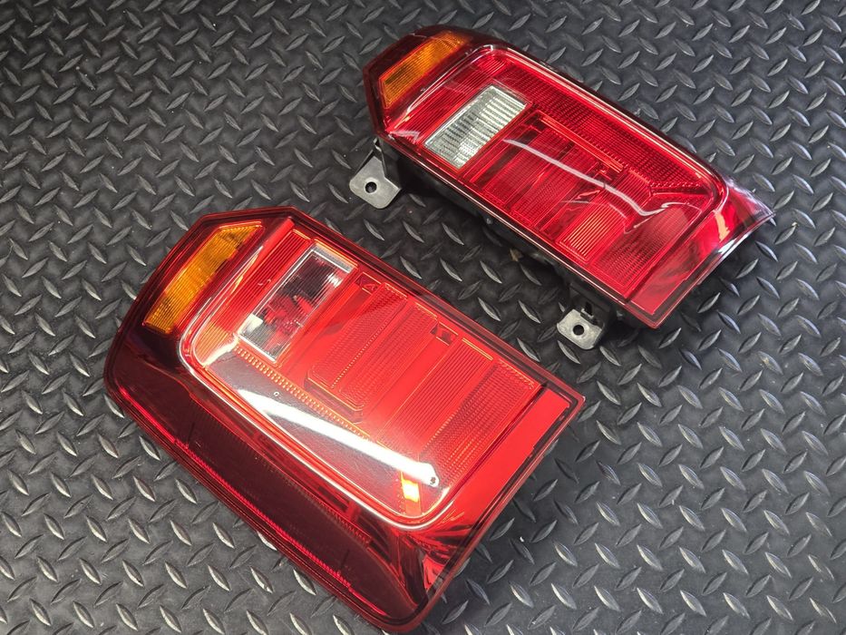 Farolins Traseiros Vw Caddy Mk4