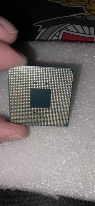 AMD Ryzen 5 2600 Processor445410305178357762