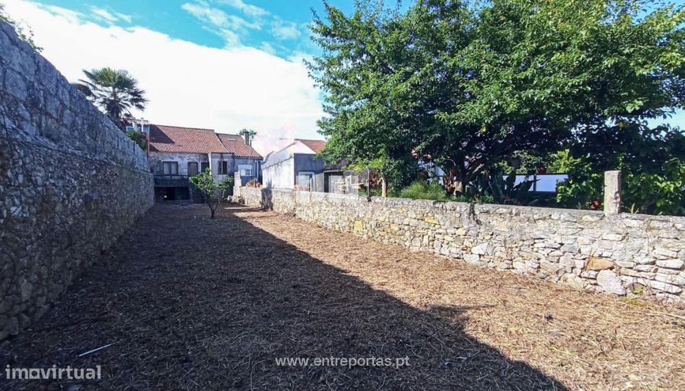Venda de Moradia V3 para restauro, no centro da cidade, Vila do Conde