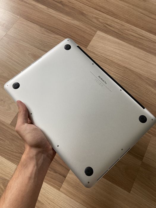 Macbook pro 13 2015 i5 8gb 128gb a1502