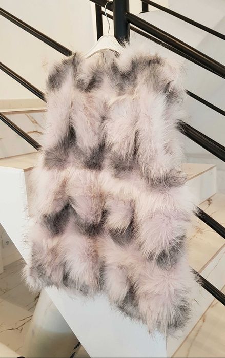 Nowa kamizelka futrzana szara