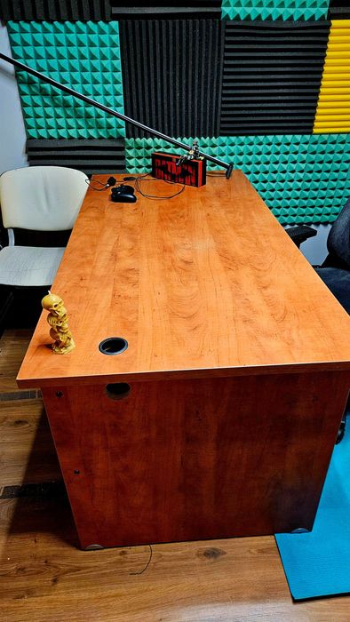 Biurko idealne do pracy w domu !