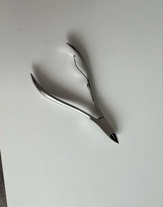 Щипцы для кутикулы