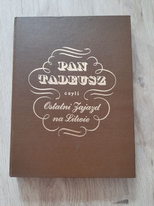 Lektura Pan Tadeusz duże litery