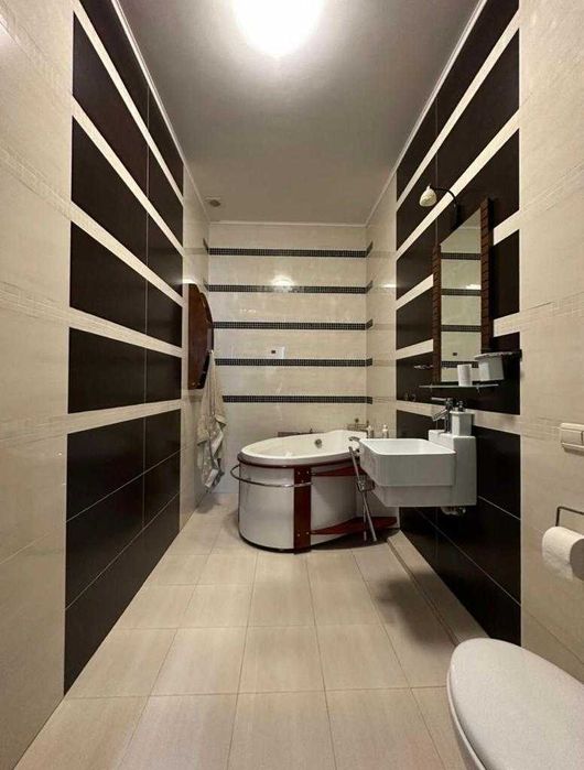 Авторский дом на 8-ми сотках! 13 ст. Б.Фонтана! 1A37