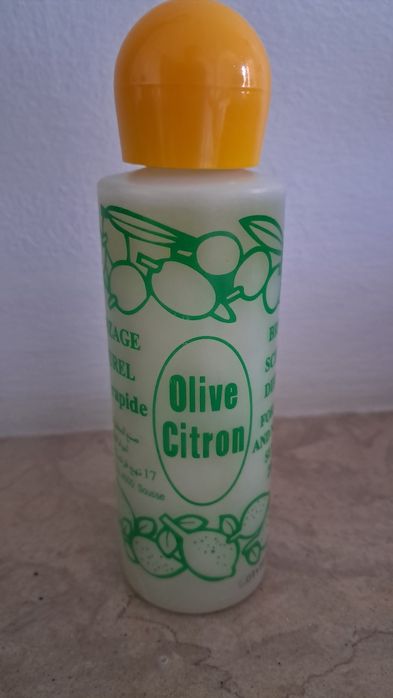 Nowy olejek do opalania, Tunezja