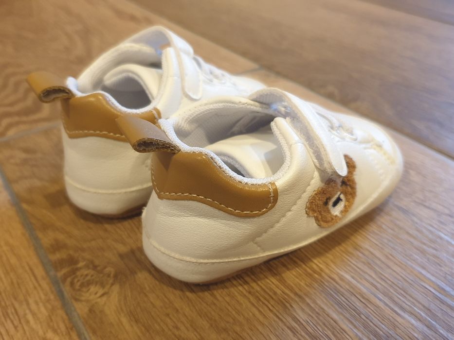 Buciki niemowlęce, niechodki.