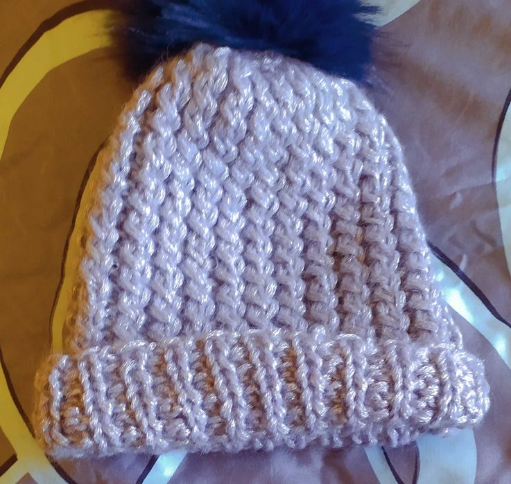 Komplet damski czapka z szalikiem