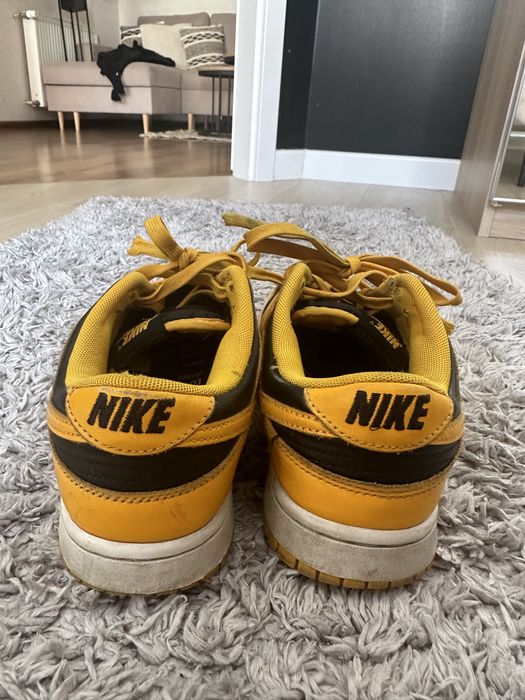 nike dunk goldenrod