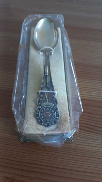 Colher em prata, antiga