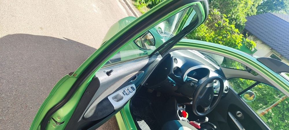 Автомобіль Chery QQ