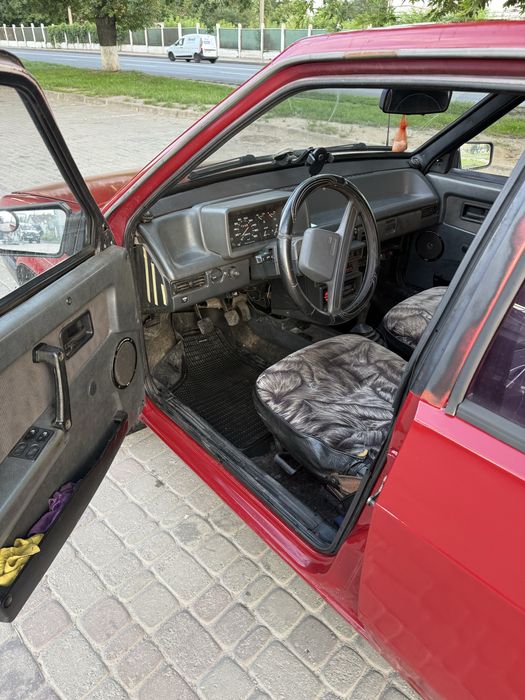 Продам ваз 2109.