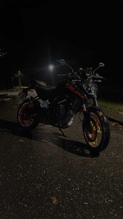 KTM DUKE 125cc 2024
