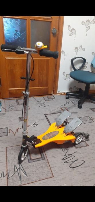 Продам самокат б/у