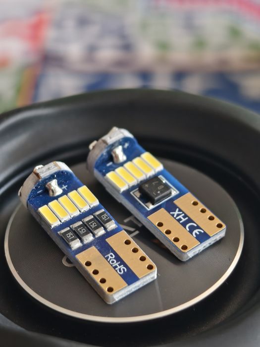 Żarówka W5W led ledowy 12 V zamiennik standardowej żarówki
