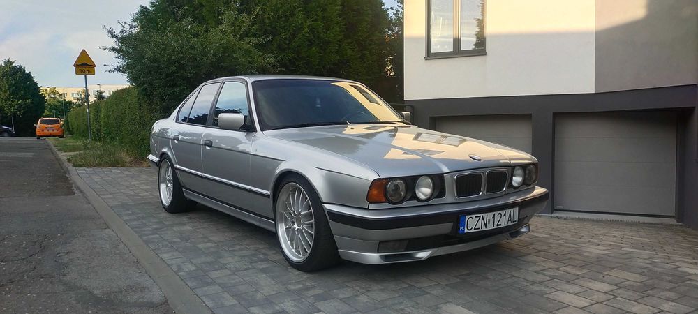 Bmw e34 v8 Bogate wyposażenie