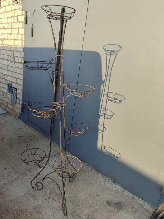 Подставка для цветов