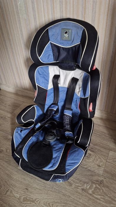 Автокрісло Coneco