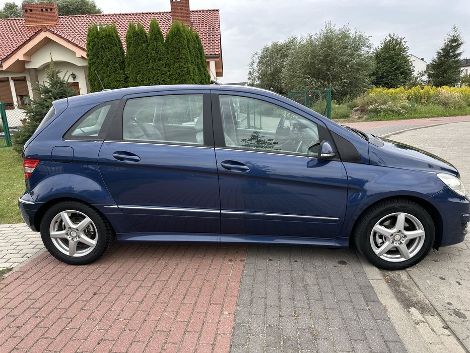 Mercedes B250 Avantgarde 140km Automat!